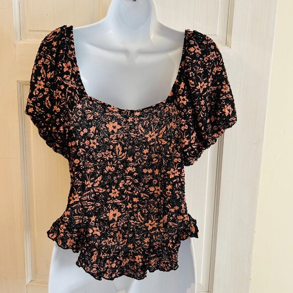 NWOT Free People Short Sleeved Shirt - Picture 2 of 3